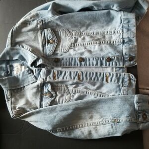 Forever 21  jean jacket size small